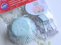 画像1: Wilton ベーキングカップ&ピックセット/スノーフレーク&トナカイ 24枚入