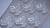画像2: チョコレート型 羽ばたいている鳥/鳩 8個取