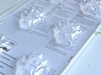 画像2: Wilton　チョコレート型　ゾンビの手　6個取