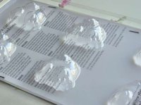画像1: Wilton　チョコレート型　バニーバット/うさぎのお尻　6個取